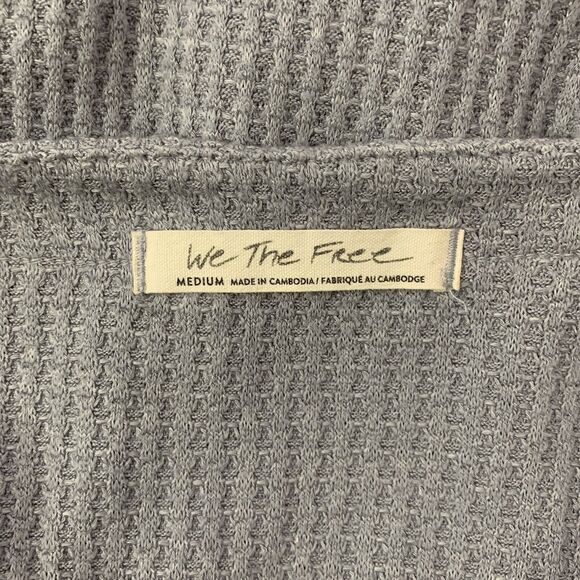 We The Free Womens Tunic Top Medium Storm Gray Waffle Knit Raw Edges Thumb Holes - Picture 12 of 14